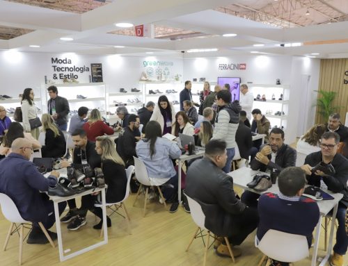Expositores investem no SICC porque consideram a principal feira do setor de calçados no país. Afirmam que as vendas definem o segundo semestre das fábricas